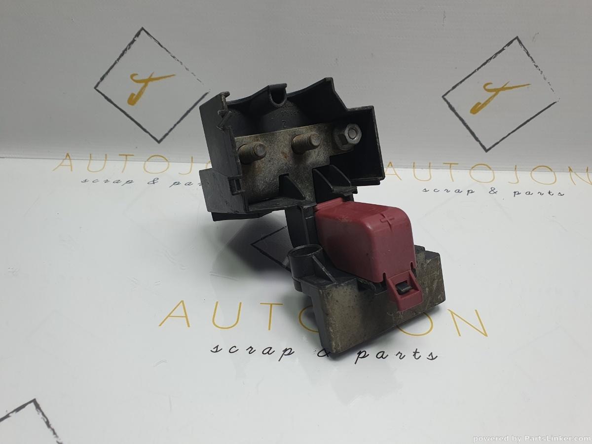 Siguranta borna plus VOLKSWAGEN TOUAREG (7LA, 7L6, 7L7) [ 2002 - 2013 ] R5 TDI (BAC, BPE) 128KW|174HP OEM 7L0937401 / 7L0 937 401