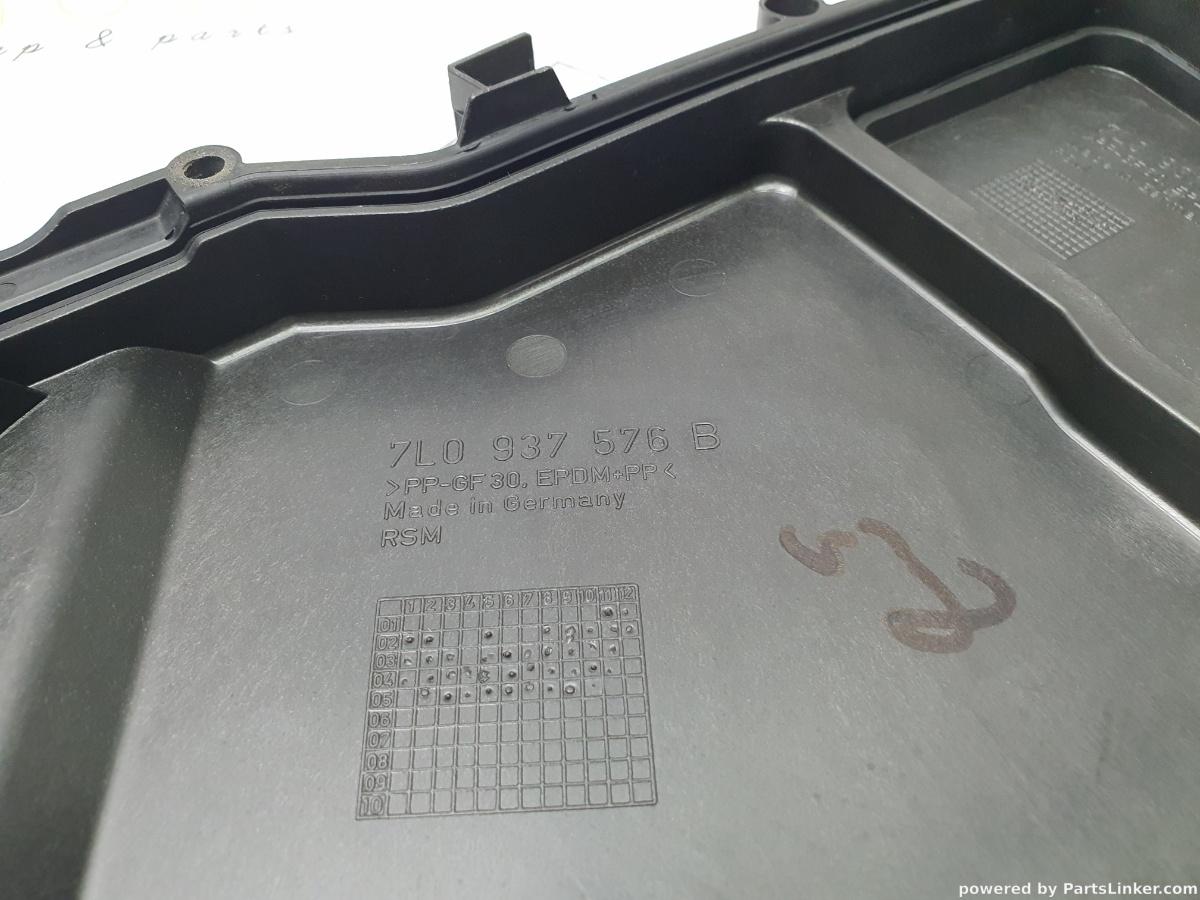 Carcasa panou sigurante VOLKSWAGEN TOUAREG (7LA, 7L6, 7L7) [ 2002 - 2013 ] R5 TDI (BAC, BPE) 128KW|174HP OEM 7L0937576B / 7L0 937 576 B