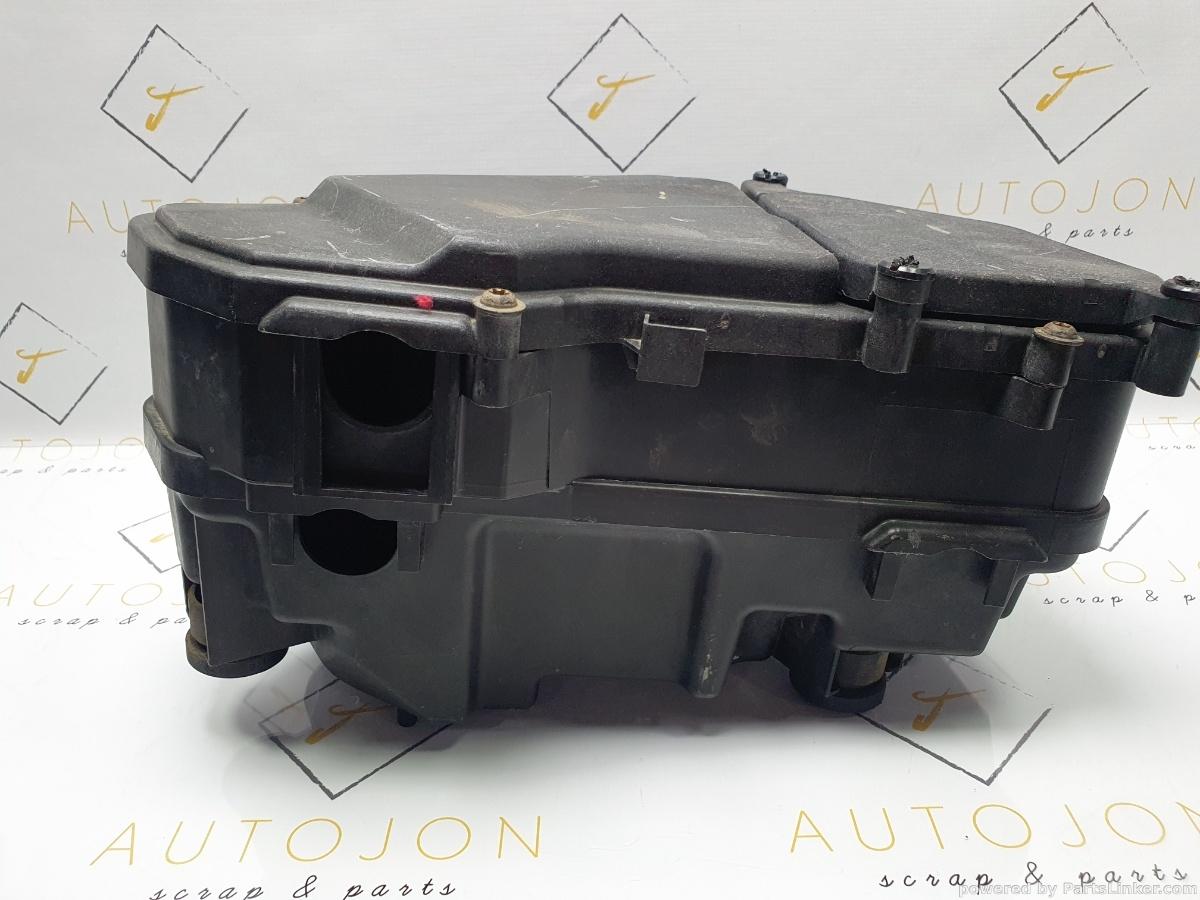 Carcasa panou sigurante VOLKSWAGEN TOUAREG (7LA, 7L6, 7L7) [ 2002 - 2013 ] R5 TDI (BAC, BPE) 128KW|174HP OEM 7L0937576B / 7L0 937 576 B