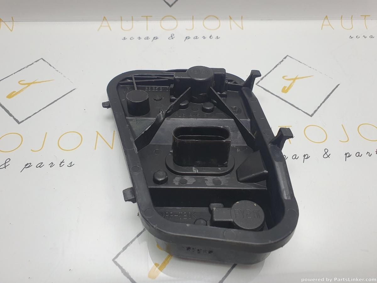 Soclu stop caroserie stanga VOLKSWAGEN TOUAREG (7LA, 7L6, 7L7) [ 2002 - 2013 ] R5 TDI (BAC, BPE) 128KW|174HP OEM 7L6945257 / 7L6 945 257