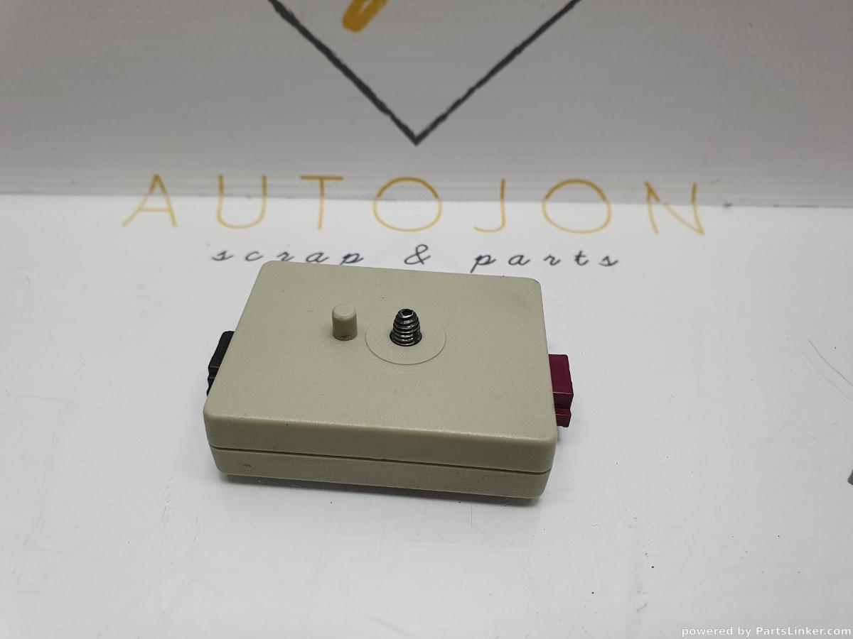 Modul antena BMW 3 V (E90) [ 2004 - 2012 ] 320 d (M47 D20 (204D4), N47 D20 C) 120KW|163HP OEM 693264403