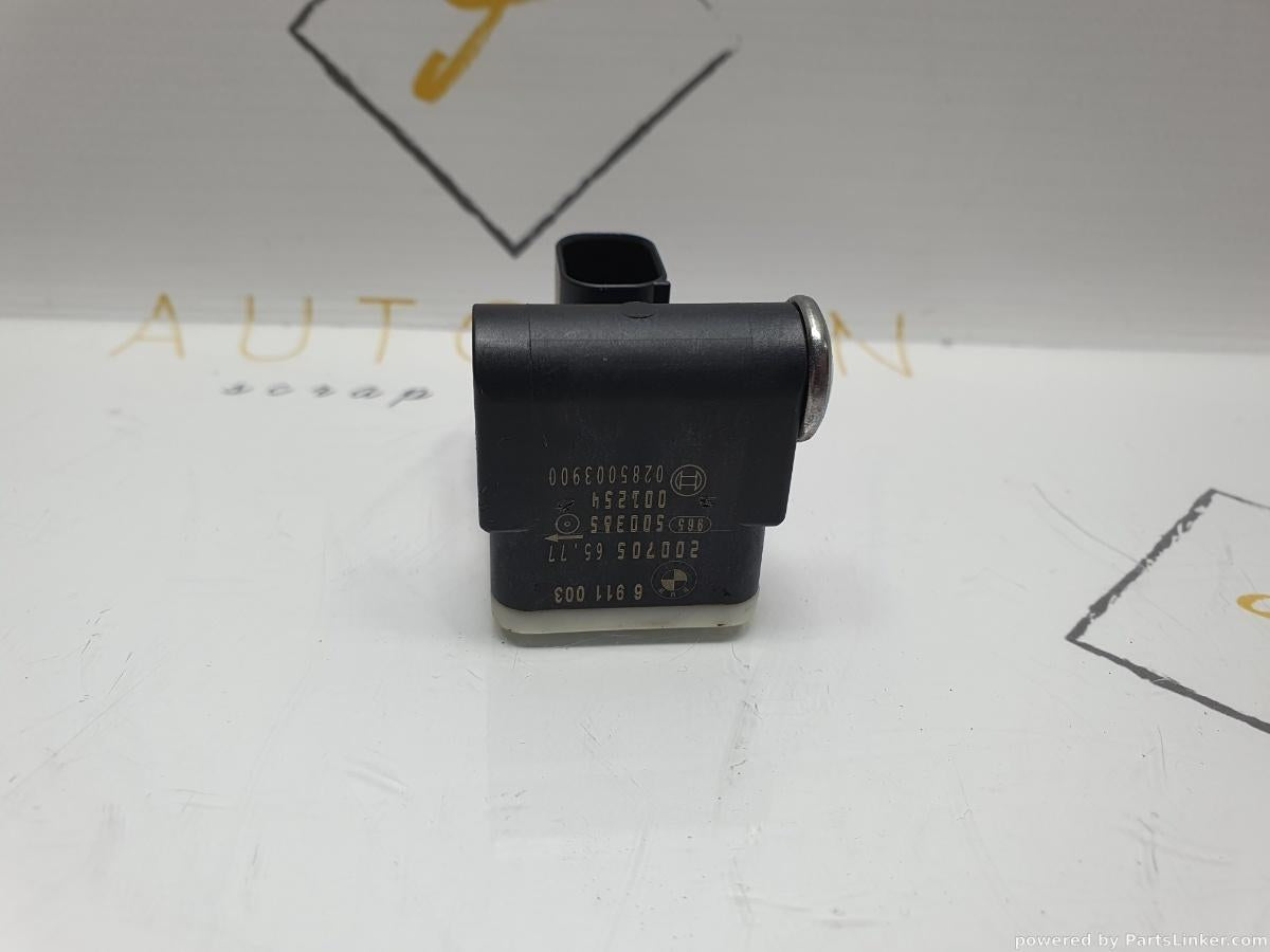 Senzor impact airbag BMW 3 V (E90) [ 2004 - 2012 ] 320 d (M47 D20 (204D4), N47 D20 C) 120KW|163HP OEM 6911003