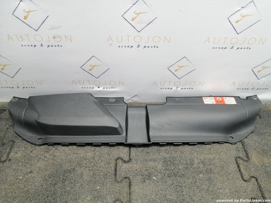 Capac panou frontal AUDI A4 IV Avant (8K5, B8) [ 2007 - 2015 ] TDI (CAGA, CJCA, CMEA, CMFA) 105KW|143HP OEM 8K0807081 / 8K0 807 081