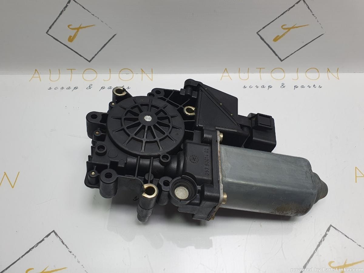 Motoras macara geam stanga fata AUDI A4 Saloon (8D2, B5) [ 1994 - 2001 ] 1.6 (ADP, AHL, ANA, ARM) 74KW|100HP 113846-101 OEM 8D0959801B / 8D0 959 801 B