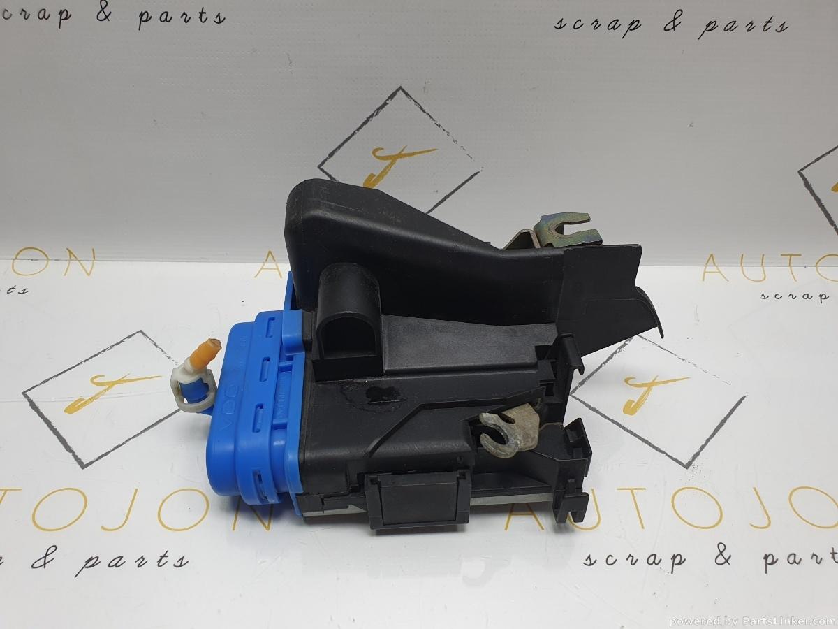 Broasca usa dreapta spate AUDI A4 Saloon 8D2, B5 1994 - 2001 1.6 1.6 1.6 ADP, AHL, ANA, ARM 8D0839016A / 8D0 839 016 A