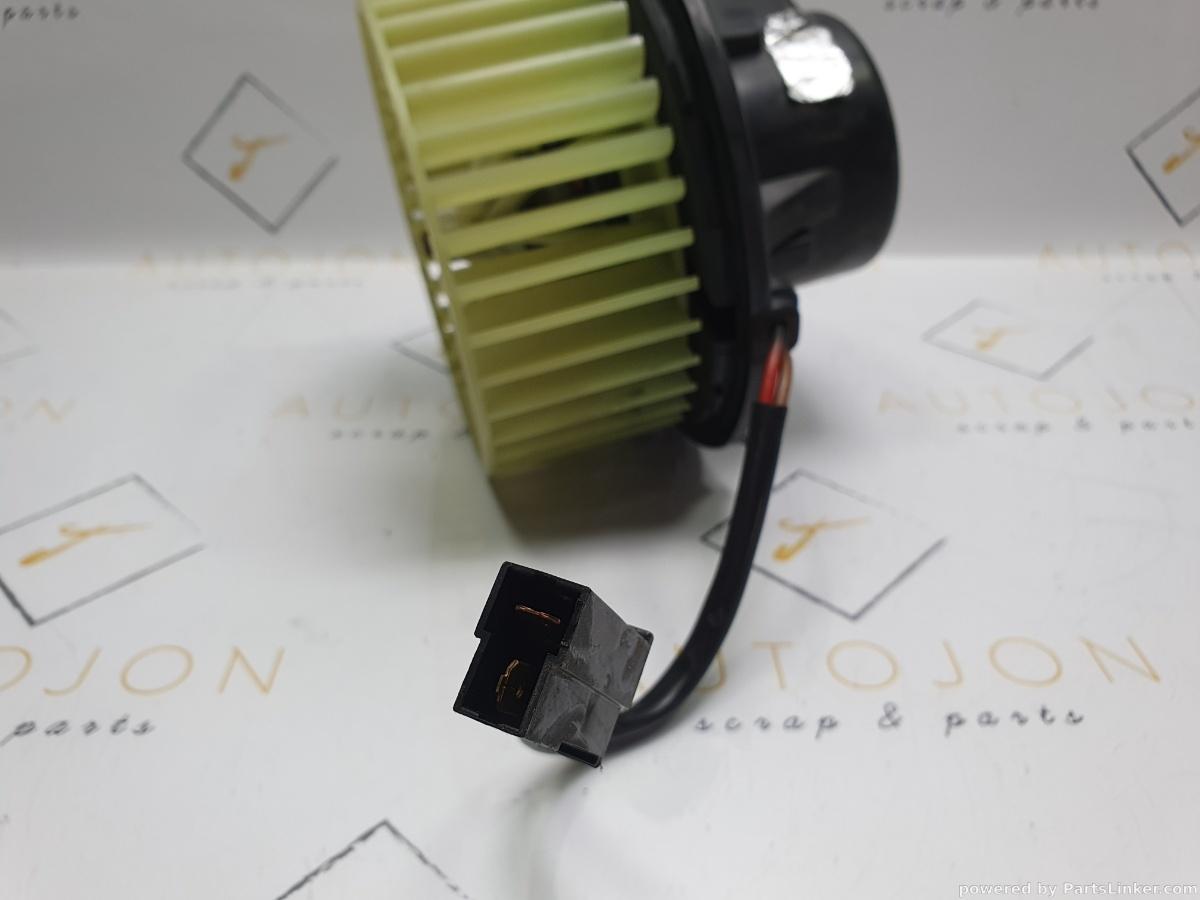 Ventilator aeroterma AUDI A4 Saloon (8D2, B5) [ 1994 - 2001 ] 1.6 (ADP, AHL, ANA, ARM) 74KW|100HP OEM 8D1819021B / 8D1 819 021 B
