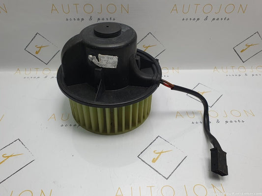 Ventilator aeroterma AUDI A4 Saloon (8D2, B5) [ 1994 - 2001 ] 1.6 (ADP, AHL, ANA, ARM) 74KW|100HP OEM 8D1819021B / 8D1 819 021 B