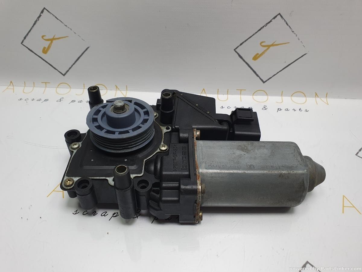 Motoras macara geam  stanga fata AUDI A4 8D2  B5 [ 1994 - 2001 ]  113846101