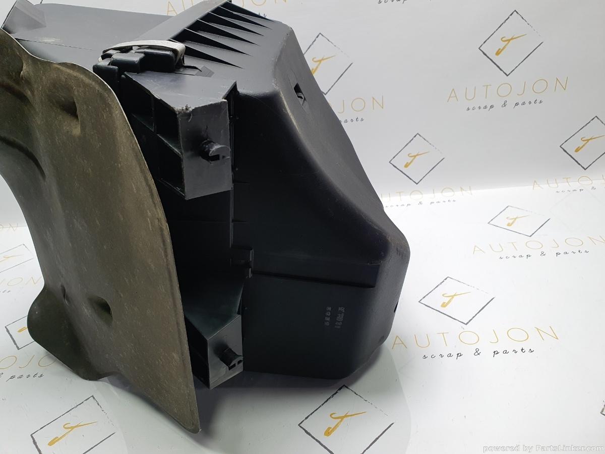 Carcasa, ventilator radiator AUDI A4 Saloon (8D2, B5) [ 1994 - 2001 ] 1.6 (ADP, AHL, ANA, ARM) 74KW|100HP OEM 058133837 / 058 133 837