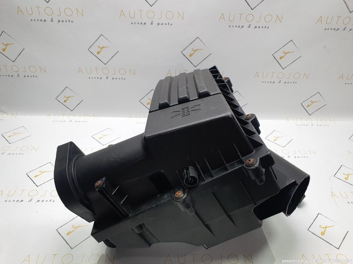Carcasa filtru aer VOLKSWAGEN TOURAN (1T1, 1T2) [ 2003 - 2010 ] TDI (BKC, BLS, BXE) 77KW|105HP OEM 3C0129607AE / 3C0129601AK