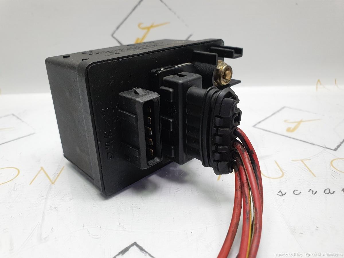 Releu bujii FIAT PUNTO (188_) [ 1999 - 2012 ] JTD 16V (188 A9.000) 51KW|70HP BOSCH 0281003018