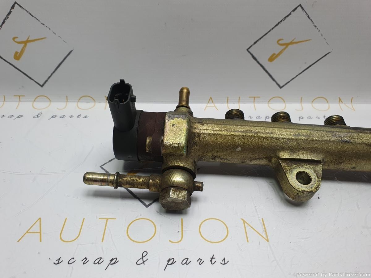 Rampa injectoare FIAT PUNTO (188_) [ 1999 - 2012 ] JTD 16V (188 A9.000) 51KW|70HP BOSCH 0445214044 OEM 46817523