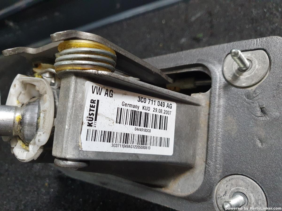 Timonerie cu sufe VOLKSWAGEN PASSAT Variant (3C5) [ 2005 - 2011 ] TDI 16V (BKP, CBAB) 103KW|140HP OEM 3C0711049AG / 3C0 711 049 AG