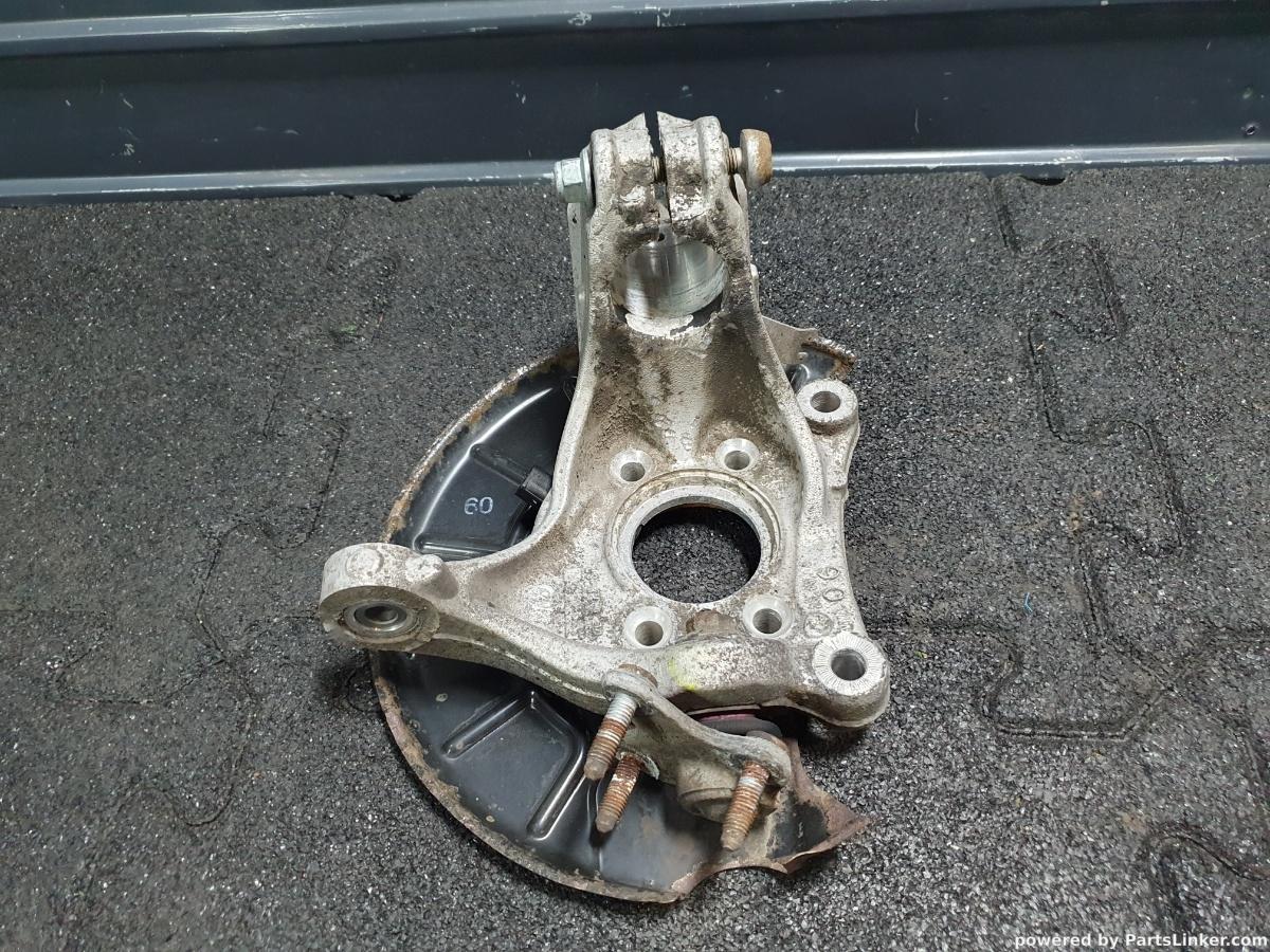 Portfuzeta stanga fata VOLKSWAGEN PASSAT (362) [ 2010 - 2014 ] TDI (CFFB) 103KW|140HP OEM 3C0407257G / 3C0 407 257 G