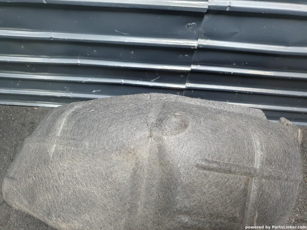 Carenaj roata dreapta spate VOLKSWAGEN PASSAT Variant (3C5) [ 2005 - 2011 ] TDI 16V (BKP, CBAB) 103KW|140HP OEM 3C0810972B / 3C0 810 972 B