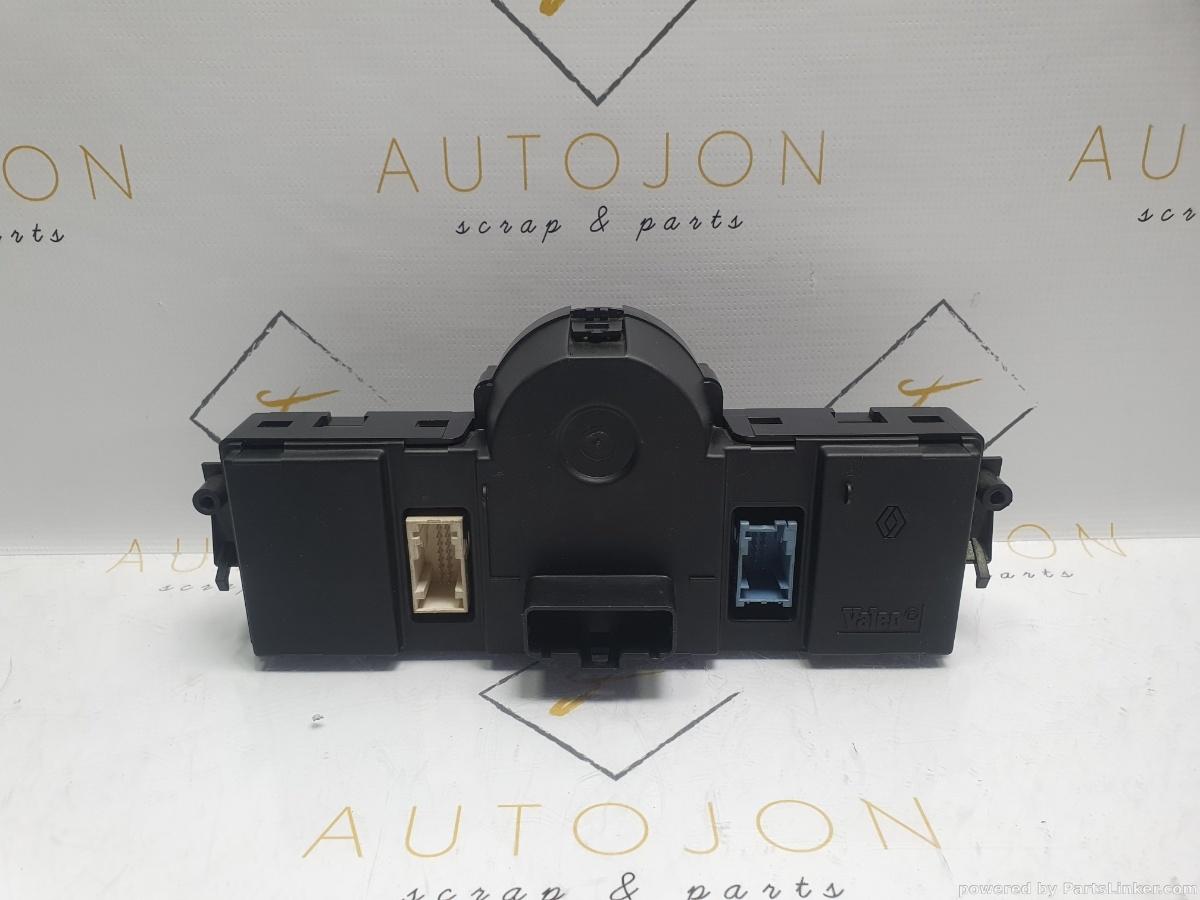 Panou comanda AC RENAULT SCENIC II (JM0/1_) [ 2003 - > ] OEM 8200344841