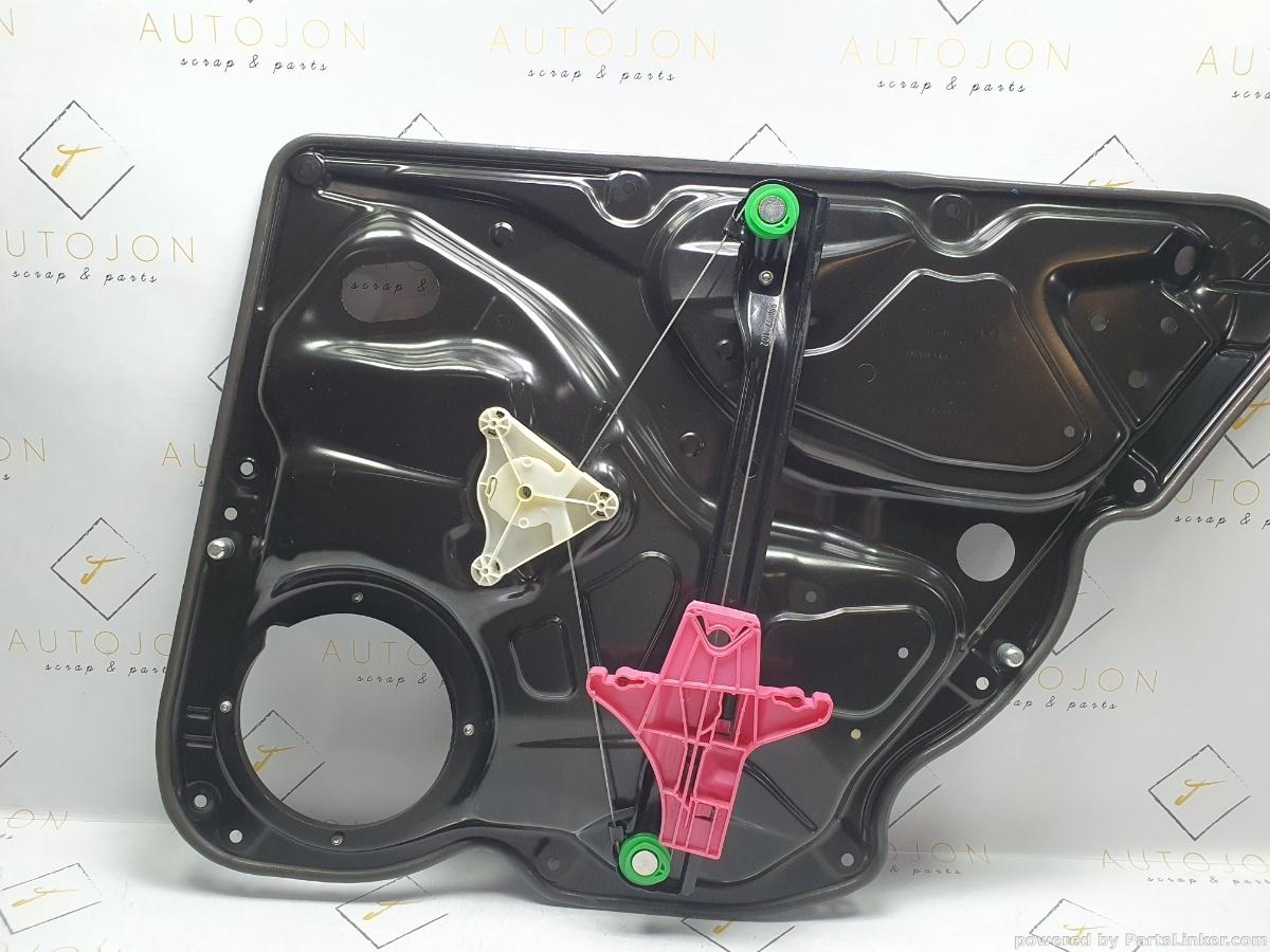 Macara geam stanga spate VOLKSWAGEN PASSAT (362) [ 2010 - 2014 ] TDI (CFFB) 103KW|140HP OEM 3AA839755 / 3AA 839 755