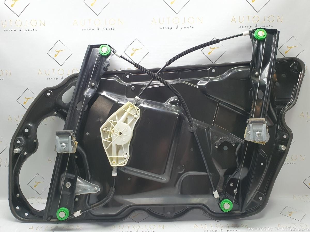Macara geam stanga fata VOLKSWAGEN PASSAT (362) [ 2010 - 2014 ] TDI (CFFB) 103KW|140HP OEM 3AA837755 / 3AA 837 755