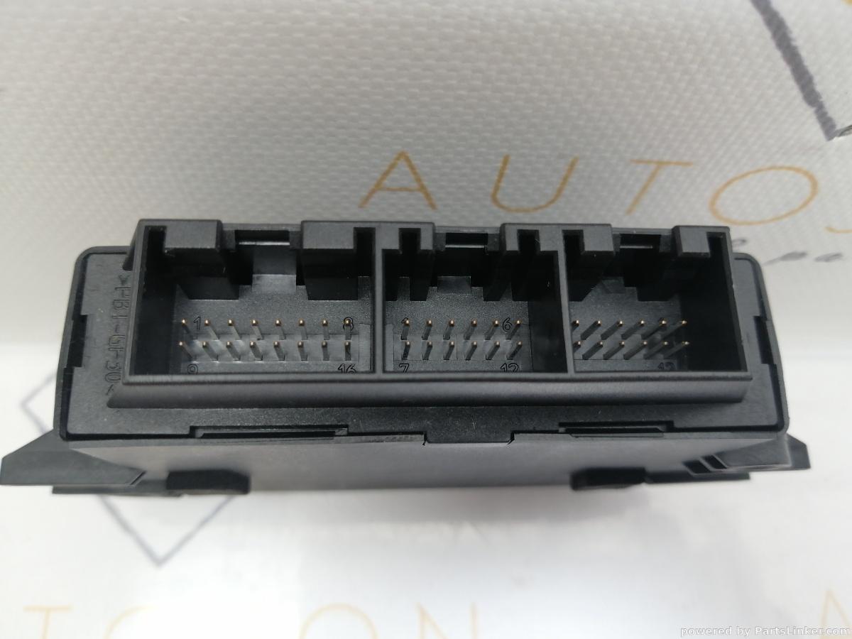Modul senzori parcare  VOLKSWAGEN PASSAT B7  [ 2010 - 2014 ]  3AE919475 / 7N0919475