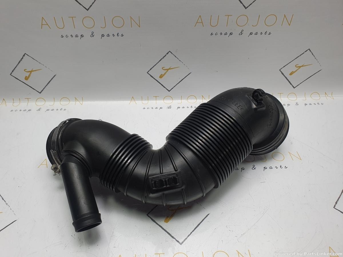Conducta admisie aer VOLKSWAGEN PASSAT (362) [ 2010 - 2014 ] TDI (CFFB) 103KW|140HP OEM 3C0129654P / 3C0 129 654 P