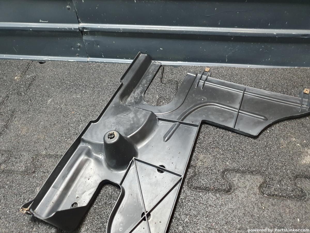 Ornament punte spate Stanga VOLKSWAGEN PASSAT (362) [ 2010 - 2014 ] TDI (CFFB) 103KW|140HP OEM 3AA825101 / 3AA 825 101