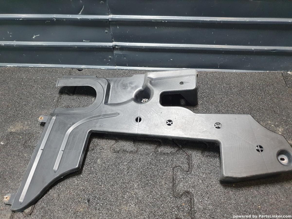 Ornament punte spate Stanga VOLKSWAGEN PASSAT (362) [ 2010 - 2014 ] TDI (CFFB) 103KW|140HP OEM 3AA825101 / 3AA 825 101