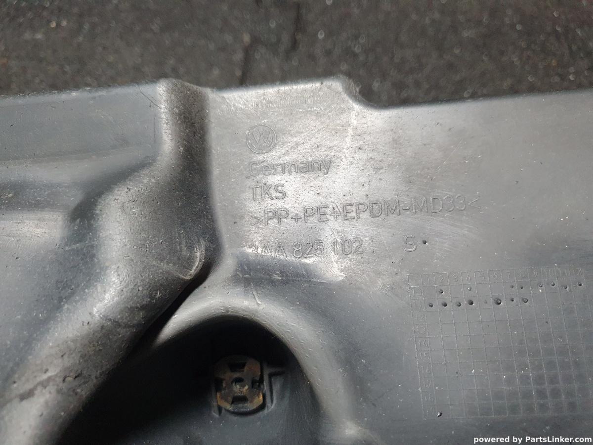 Ornament punte spate Dreapta VOLKSWAGEN PASSAT (362) [ 2010 - 2014 ] TDI (CFFB) 103KW|140HP OEM 3AA825102S / 3AA 825 102 S