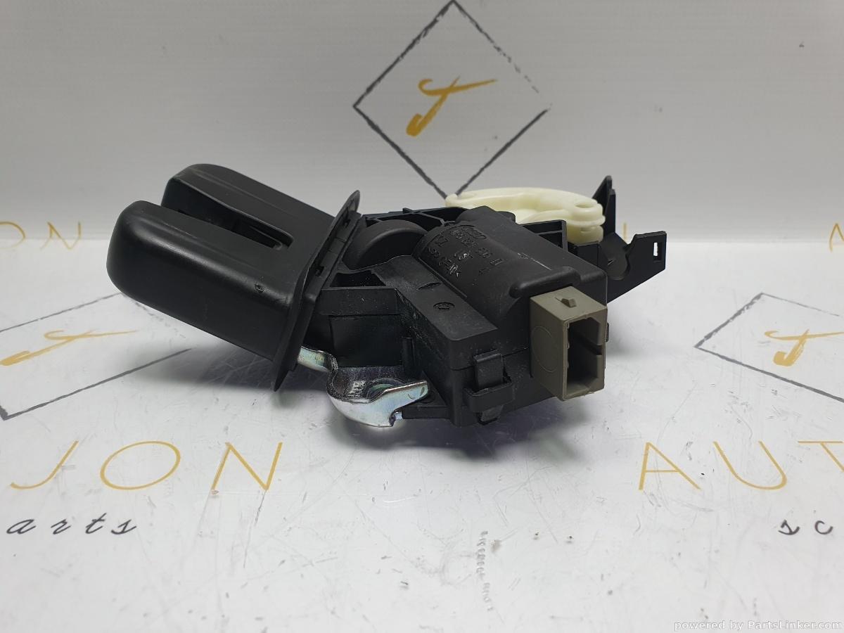 Broasca haion VOLKSWAGEN PASSAT (362) [ 2010 - 2014 ] TDI (CFFB) 103KW|140HP OEM 4F5827505D / 4F5 827 505 D