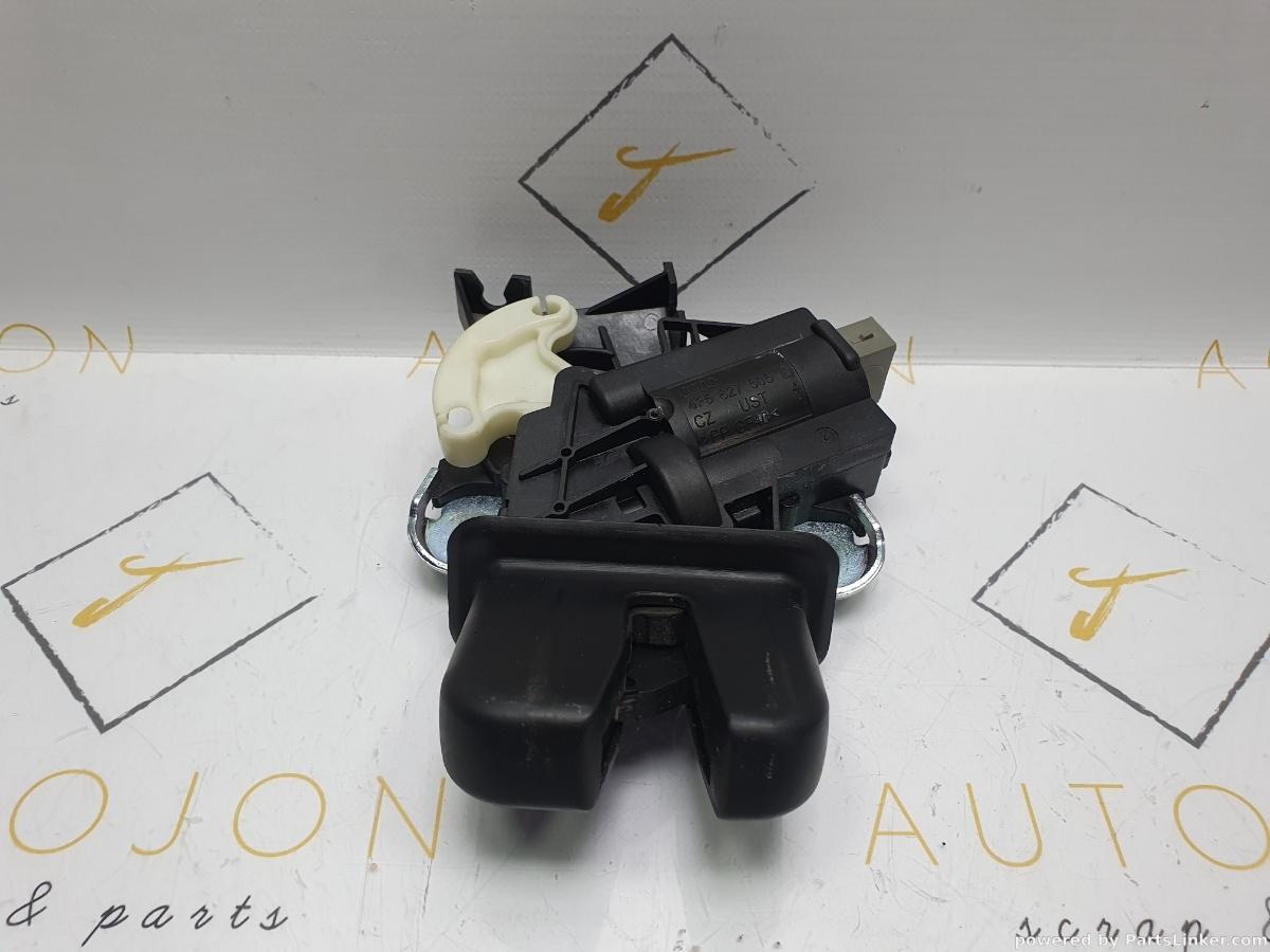 Broasca haion VOLKSWAGEN PASSAT (362) [ 2010 - 2014 ] TDI (CFFB) 103KW|140HP OEM 4F5827505D / 4F5 827 505 D