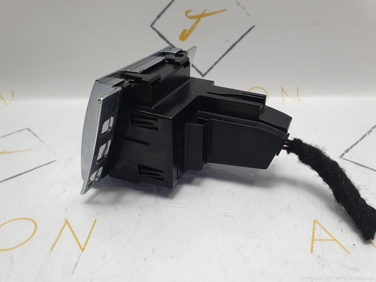 Ceas analogic VOLKSWAGEN PASSAT (362) [ 2010 - 2014 ] TDI (CFFB) 103KW|140HP OEM 3AA919204A / 3AA 919 204 A
