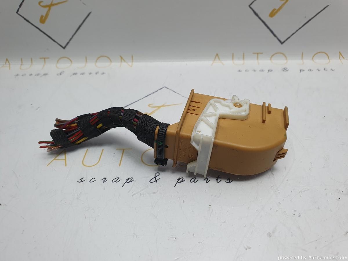 Mufa Conector VOLKSWAGEN PASSAT 362 2010 - 20142.0 TDI CFFB 1K0937702F / 1K0 937 702 F