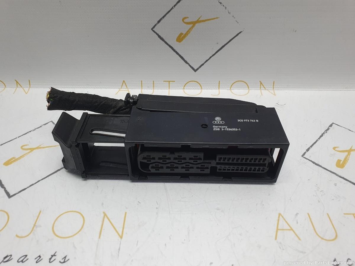 Conector calculator frana VOLKSWAGEN PASSAT (362) [ 2010 - 2014 ] TDI (CFFB) 103KW|140HP OEM 3C0973763B / 3C0 973 763 B