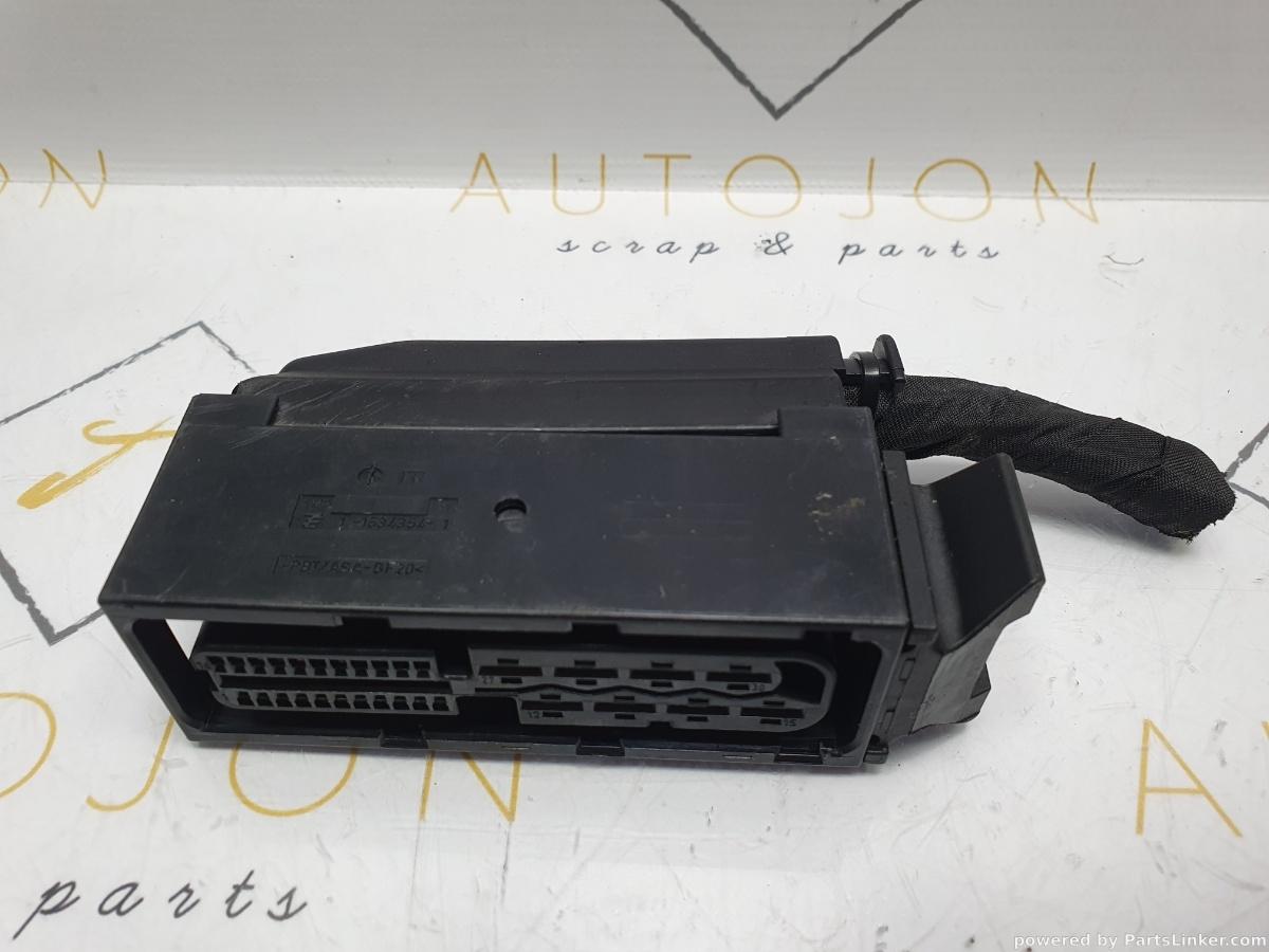 Conector calculator frana VOLKSWAGEN PASSAT (362) [ 2010 - 2014 ] TDI (CFFB) 103KW|140HP OEM 3C0973763B / 3C0 973 763 B