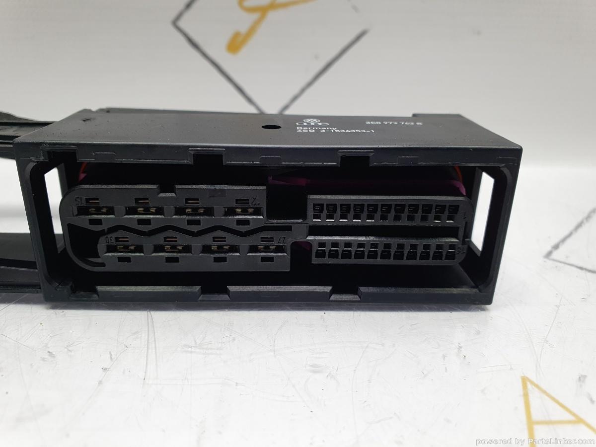 Conector calculator frana VOLKSWAGEN PASSAT (362) [ 2010 - 2014 ] TDI (CFFB) 103KW|140HP OEM 3C0973763B / 3C0 973 763 B