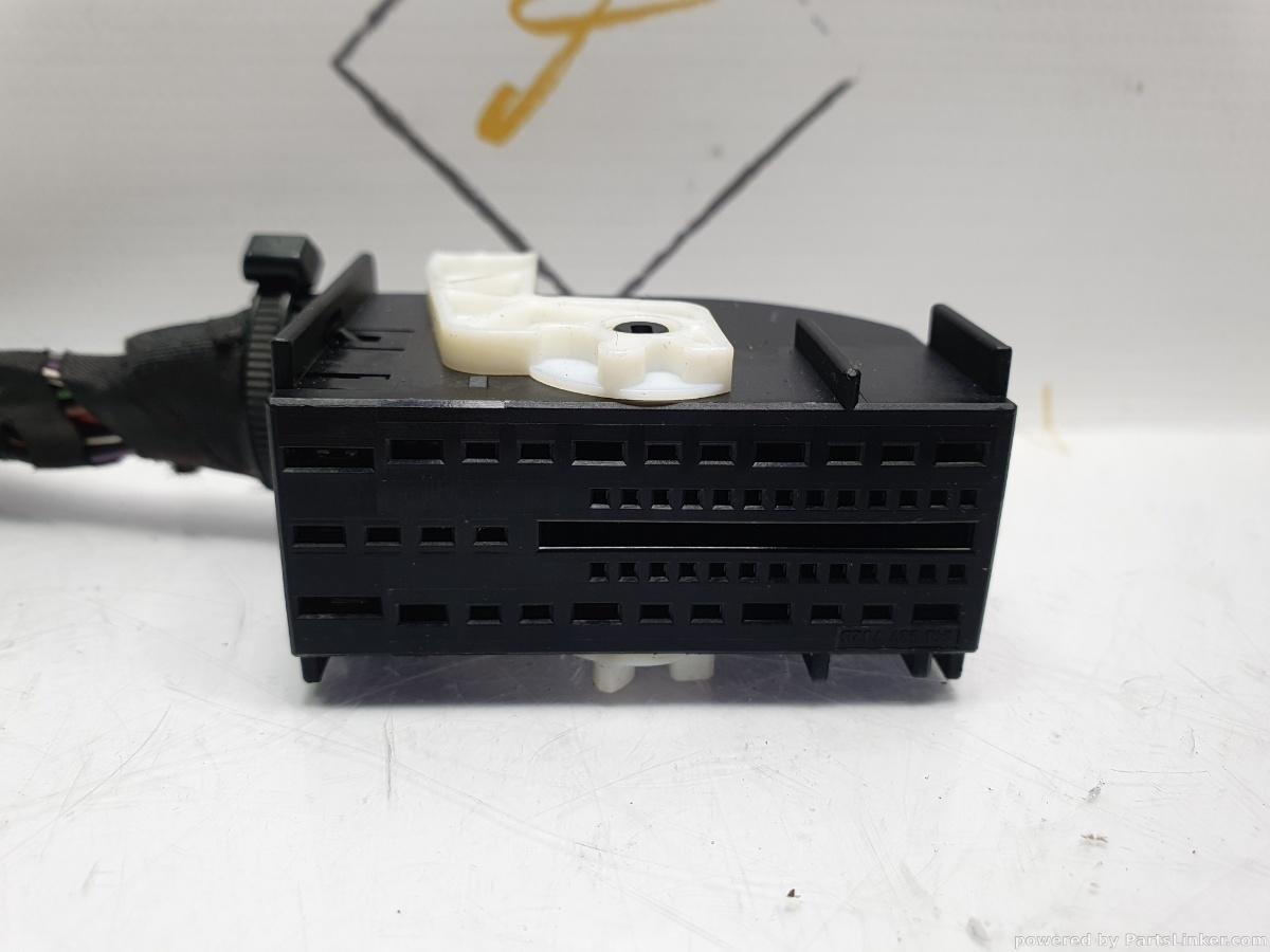 Conector modul BCM VOLKSWAGEN PASSAT (362) [ 2010 - 2014 ] TDI (CFFB) 103KW|140HP OEM 1K0937702D / 1K0 937 702 D