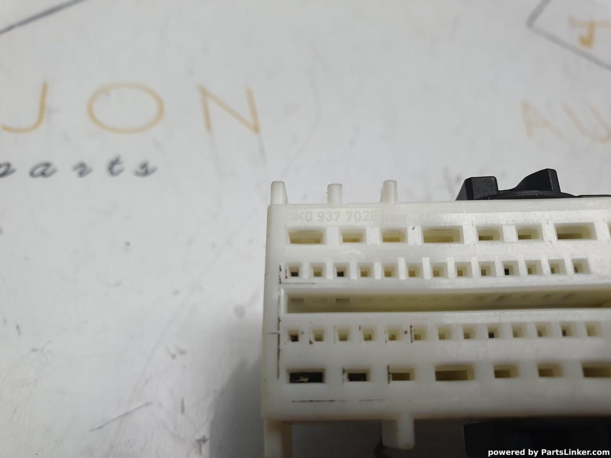 Conector modul BCM VOLKSWAGEN PASSAT (362) [ 2010 - 2014 ] TDI (CFFB) 103KW|140HP OEM 1K0937702E / 1K0 937 702 E