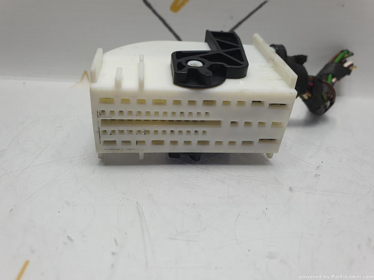 Conector modul BCM VOLKSWAGEN PASSAT (362) [ 2010 - 2014 ] TDI (CFFB) 103KW|140HP OEM 1K0937702E / 1K0 937 702 E
