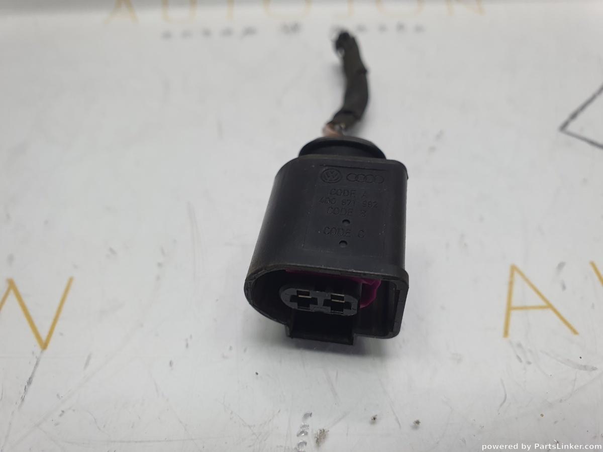 Mufa conector 2 pini VOLKSWAGEN PASSAT (362) [ 2010 - 2014 ] TDI (CFFB) 103KW|140HP OEM 4D0971992 / 4D0 971 992