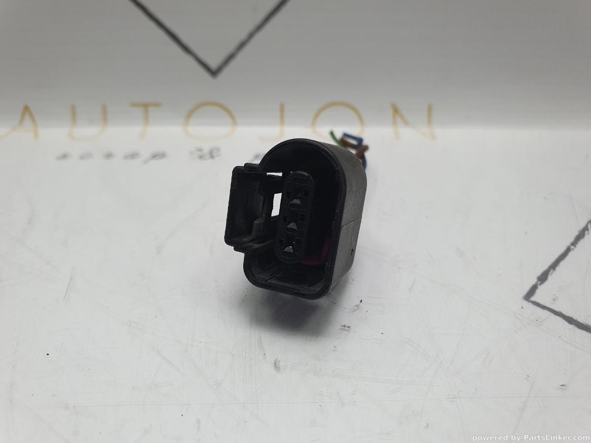 Mufa conector 3 pini VOLKSWAGEN PASSAT (362) [ 2010 - 2014 ] TDI (CFFB) 103KW|140HP OEM 8K0973703 / 8K0 973 703