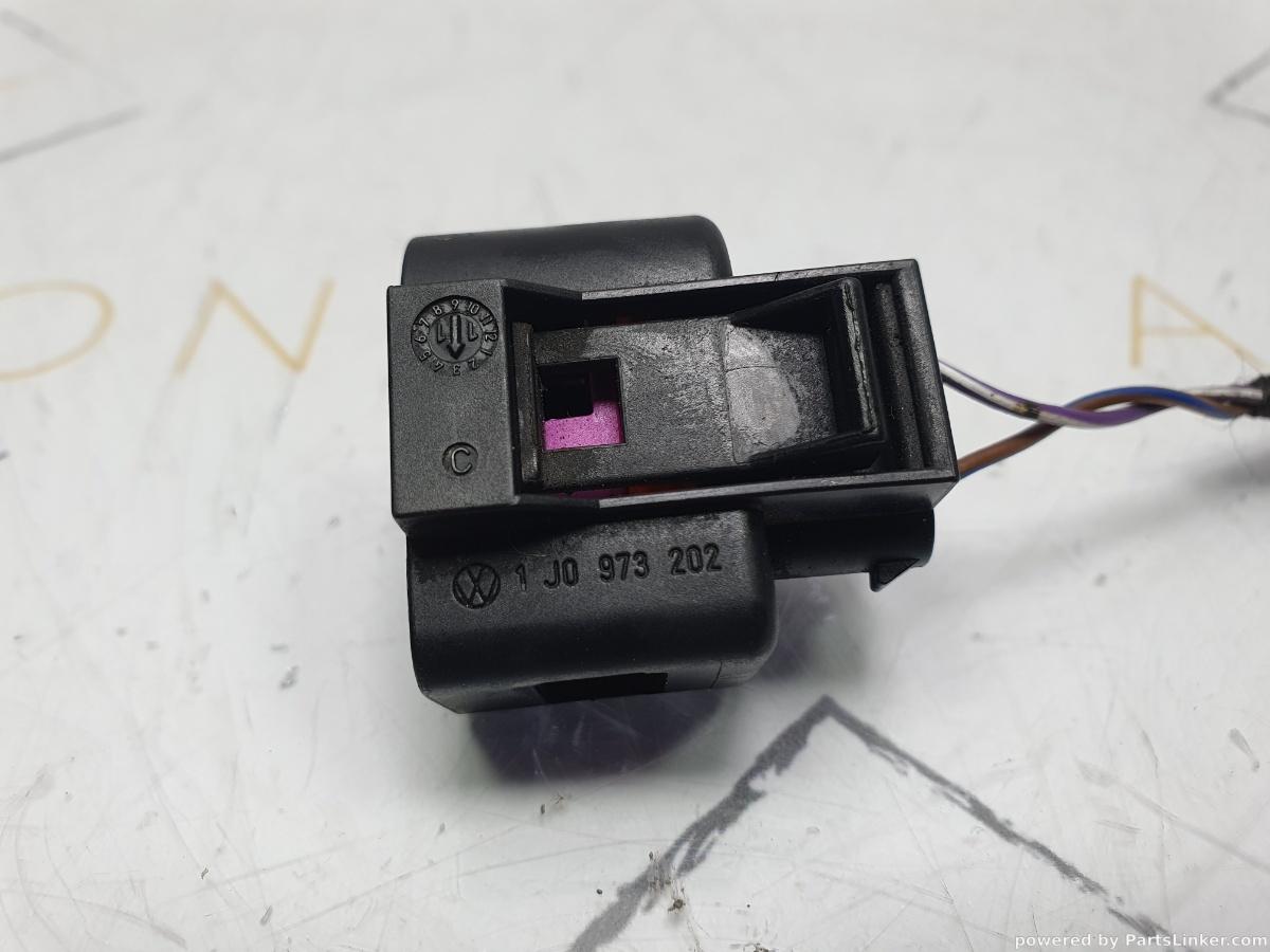 Mufa conector 2 pini VOLKSWAGEN PASSAT (362) [ 2010 - 2014 ] TDI (CFFB) 103KW|140HP OEM 1J0973202 / 1J0 973 202