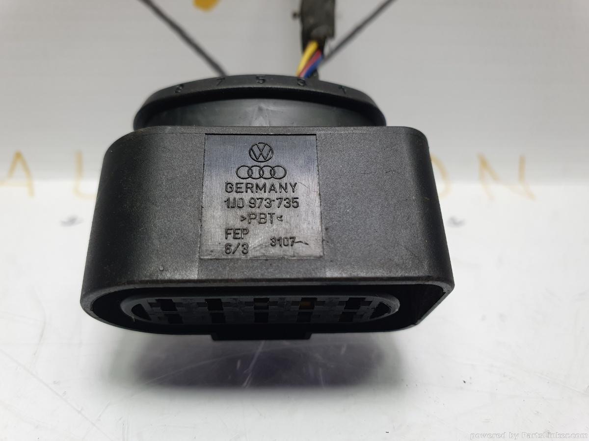 Mufa conector 10 pini VOLKSWAGEN PASSAT (362) [ 2010 - 2014 ] TDI (CFFB) 103KW|140HP OEM 1J0973735 / 1J0 973 735