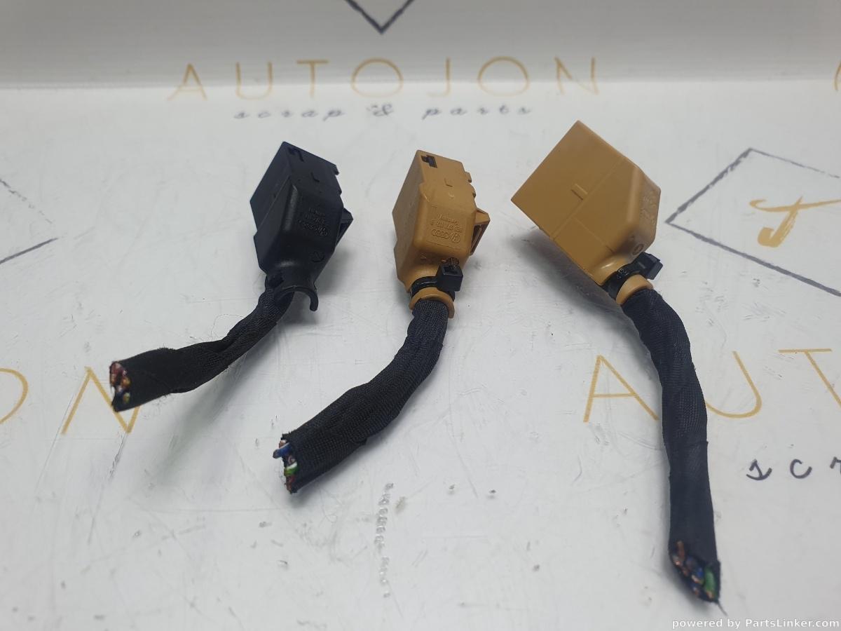 Mufe conectori modul parcare VOLKSWAGEN PASSAT (362) [ 2010 - 2014 ] TDI (CFFB) 103KW|140HP  8E0972416A OEM 8E0972112A / 8E0972112B