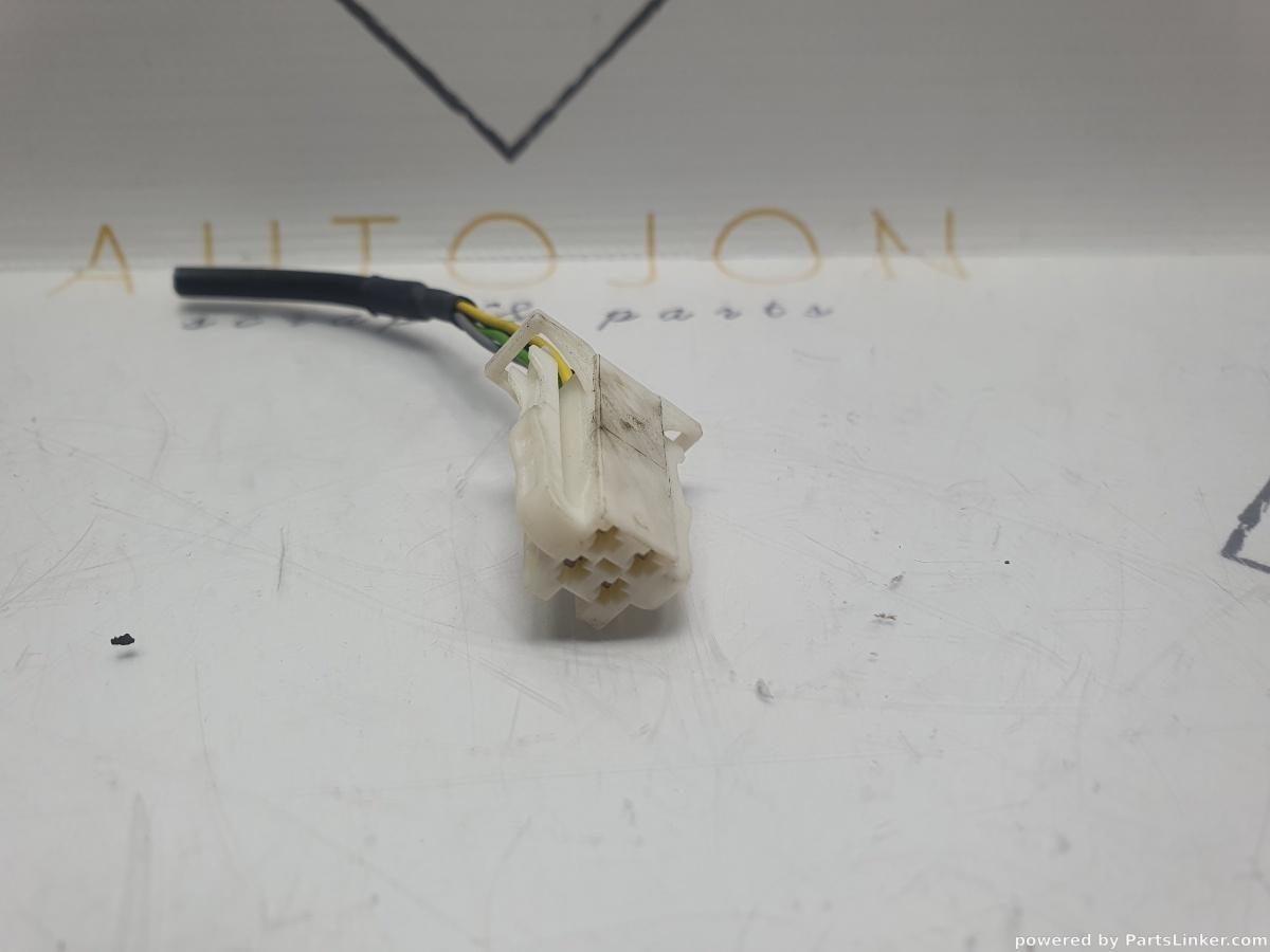 Mufa conector 4 pini VOLKSWAGEN PASSAT (362) [ 2010 - 2014 ] TDI (CFFB) 103KW|140HP OEM 3B0972722E / 3B0 972 722 E