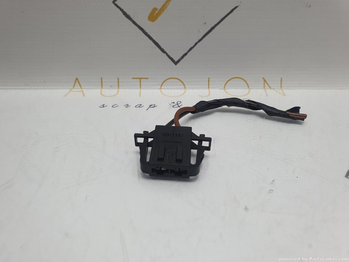 Mufa conector 2 pini VOLKSWAGEN PASSAT (362) [ 2010 - 2014 ] TDI (CFFB) 103KW|140HP OEM 1J0972752 / 1J0 972 752