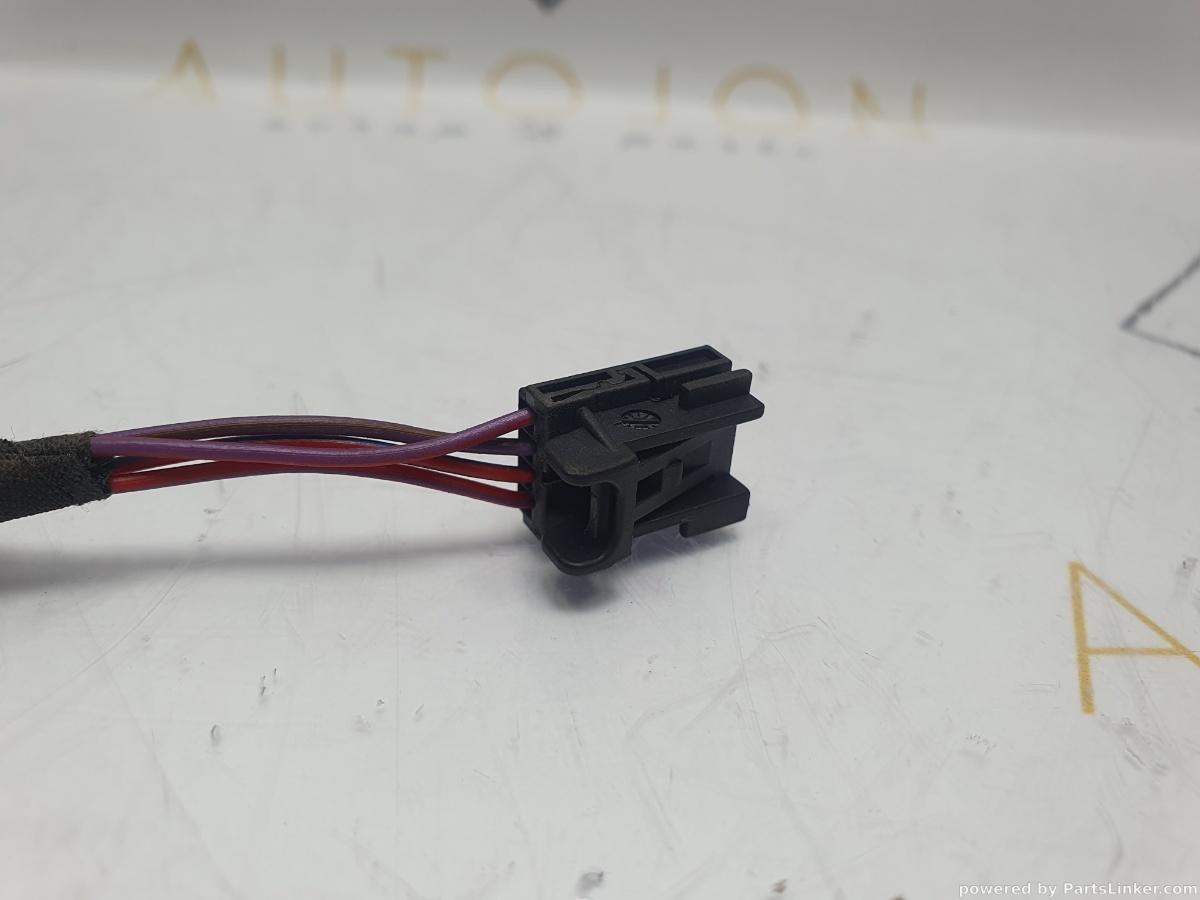 Mufa conector 4 pini VOLKSWAGEN PASSAT (362) [ 2010 - 2014 ] TDI (CFFB) 103KW|140HP 15634611 OEM 9024537A
