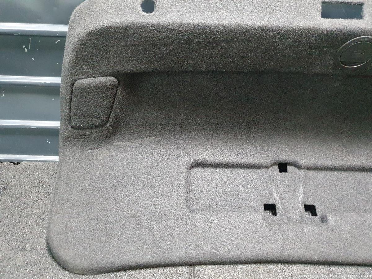 Capitonaj portbagaj VOLKSWAGEN PASSAT (362) [ 2010 - 2014 ] TDI (CFFB) 103KW|140HP OEM 3AE867605 / 3AE 867 605 8WA