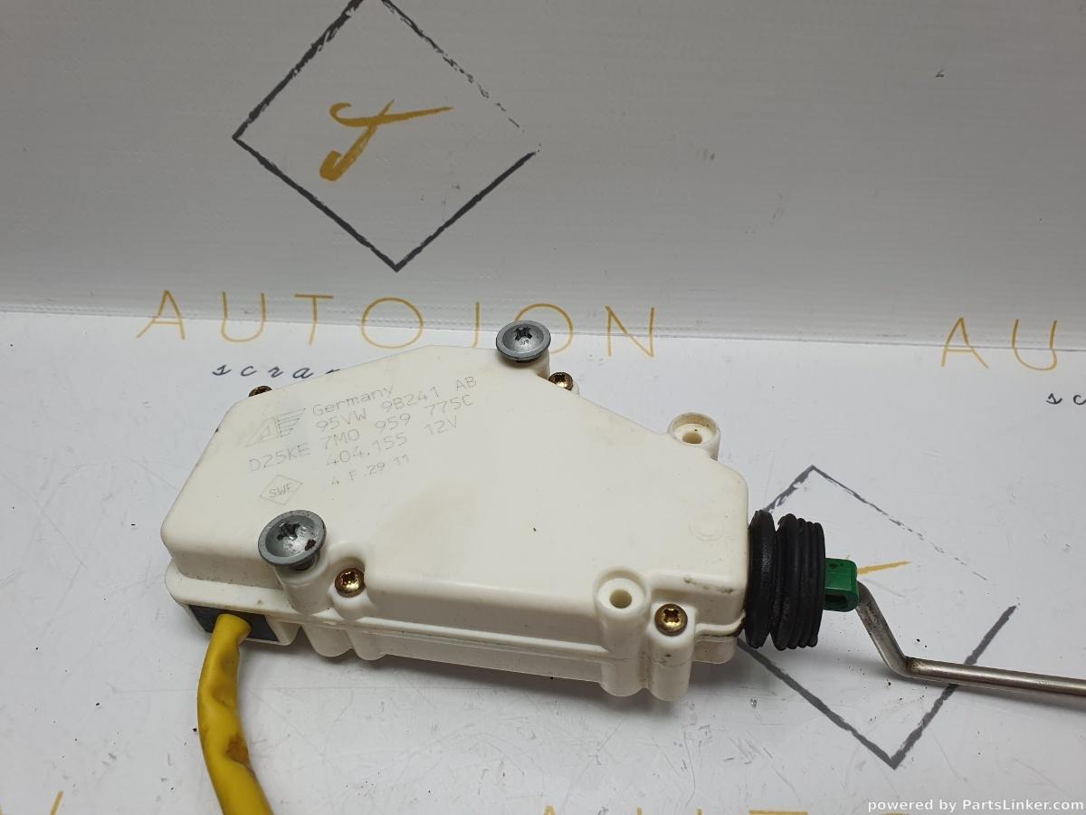 Actuator usita portbagaj SEAT ALHAMBRA (7V8, 7V9) [ 1996 - 2010 ] TDI (AUY, BVK) 85KW|115HP OEM 7M0959775C / 7M0 959 775 C