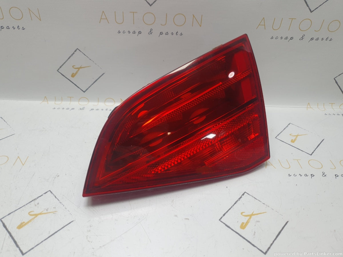 Stop de pe haion Dreapta AUDI A4 IV Avant (8K5, B8) [ 2007 - 2015 ] TDI (CAGA, CJCA, CMEA, CMFA) 105KW|143HP 219602 OEM 8K9945094 / 8K9 945 094