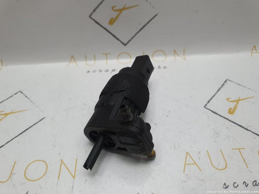 Motoras spalatoare parbriz AUDI A4 IV Avant (8K5, B8) [ 2007 - 2015 ] TDI (CAGA, CJCA, CMEA, CMFA) 105KW|143HP OEM 8K9955647 / 8K9 955 647