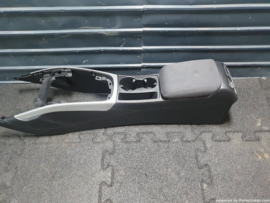 Cotiera auto AUDI A4 IV Avant (8K5, B8) [ 2007 - 2015 ] TDI (CAGA, CJCA, CMEA, CMFA) 105KW|143HP OEM 8K0864981D / 8K0 864 981 D